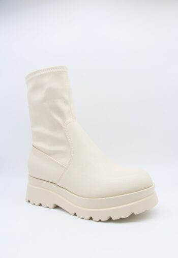 Sasha White Boot