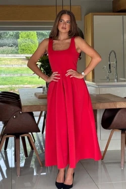 Erica Square Neck Pleated