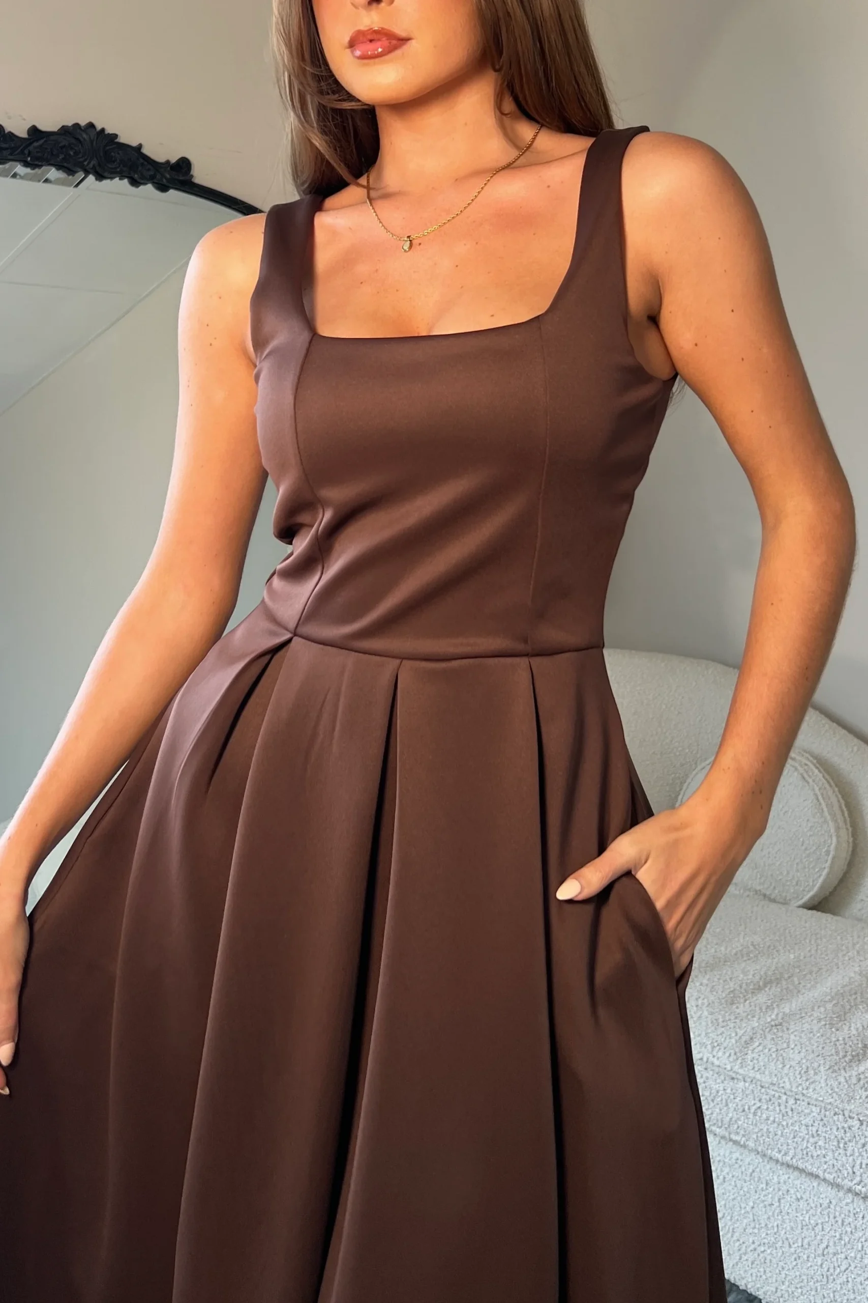 Erica Square Neck Pleated - Image 4