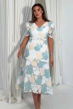 Myrtle V Neck Lace