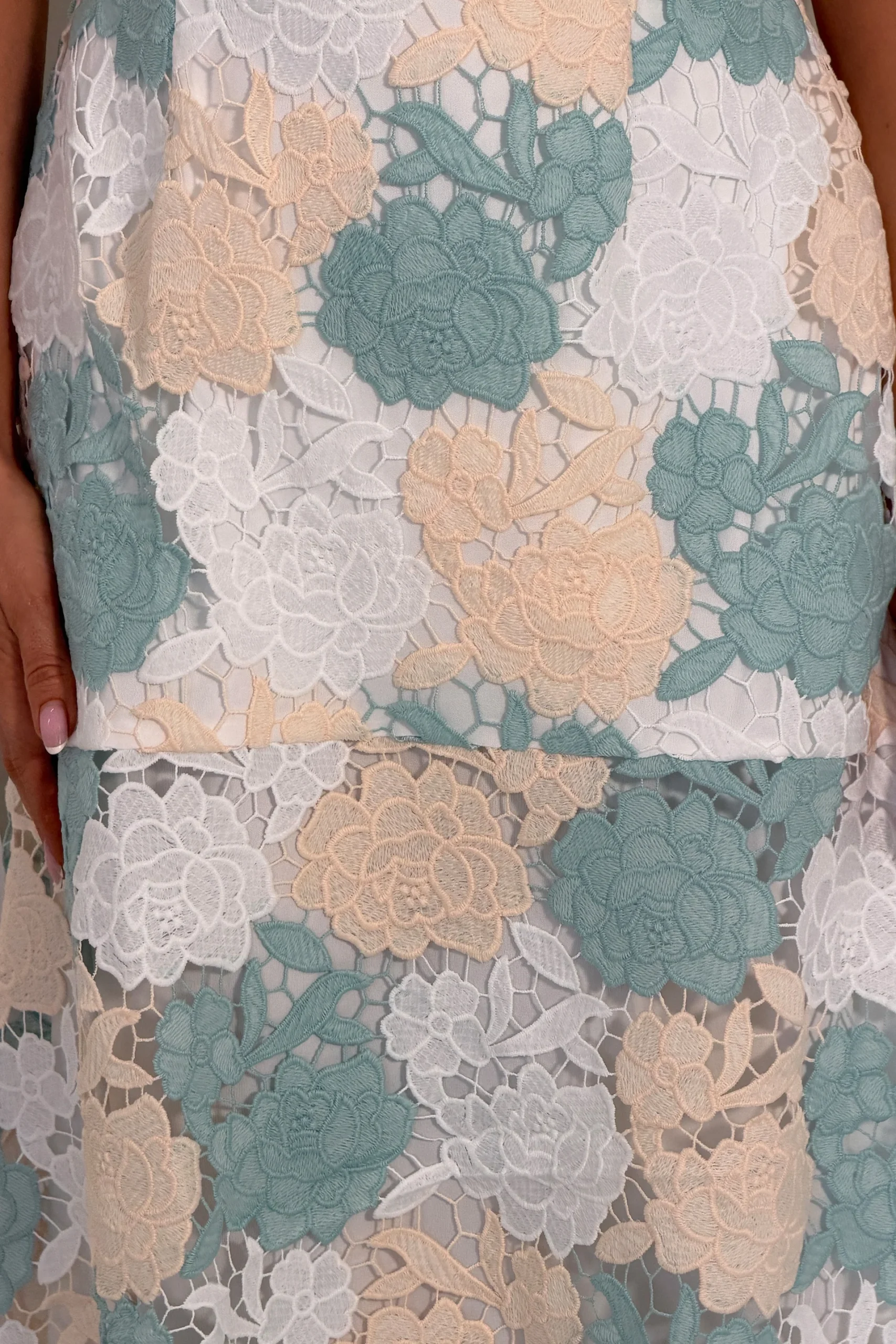 Myrtle V Neck Lace - Image 6